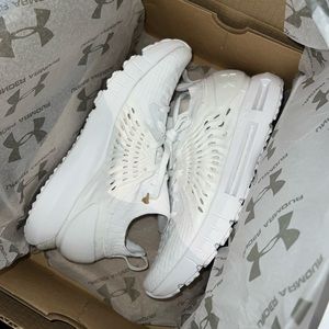 Brand new Under armor HOVR phantom